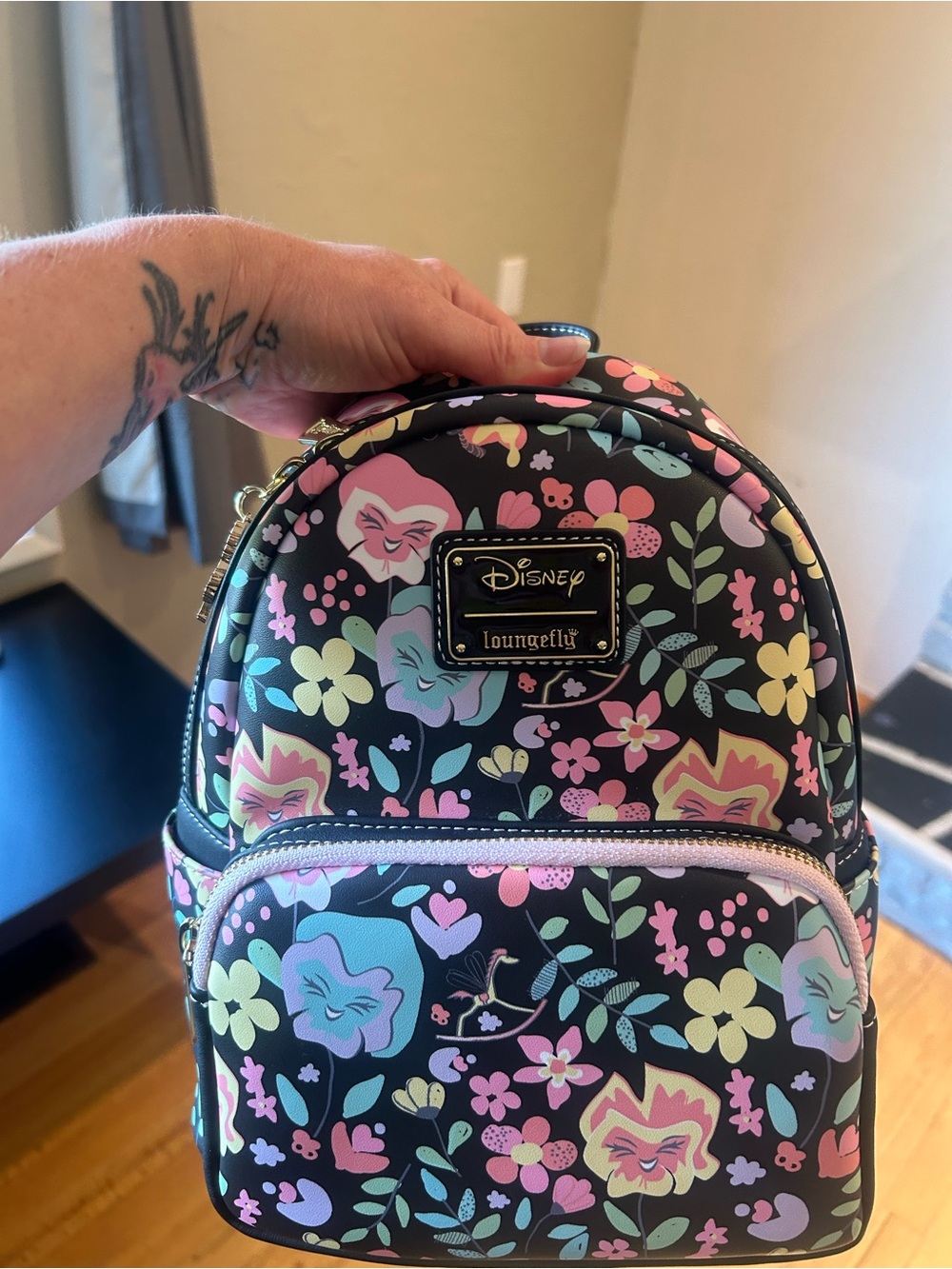 Disney Loungefly backpack. Alice in wonderland .